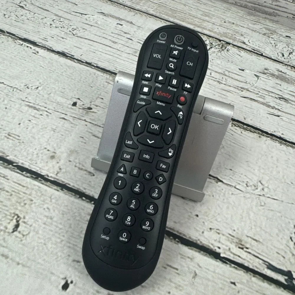 Xfinity Comcast XR2 Remote‎ Control Cable TV DVR Set Top Box w/ Batteries
